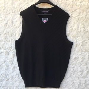 NWT Roundtree & Yorke Black Sweater Vest SzMED